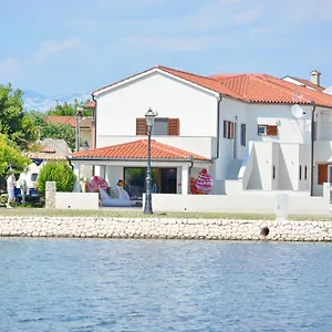 king-apartments-nin.hotelinzadar.com/