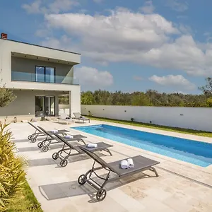 villa-dunja.pula-hotels.org/
