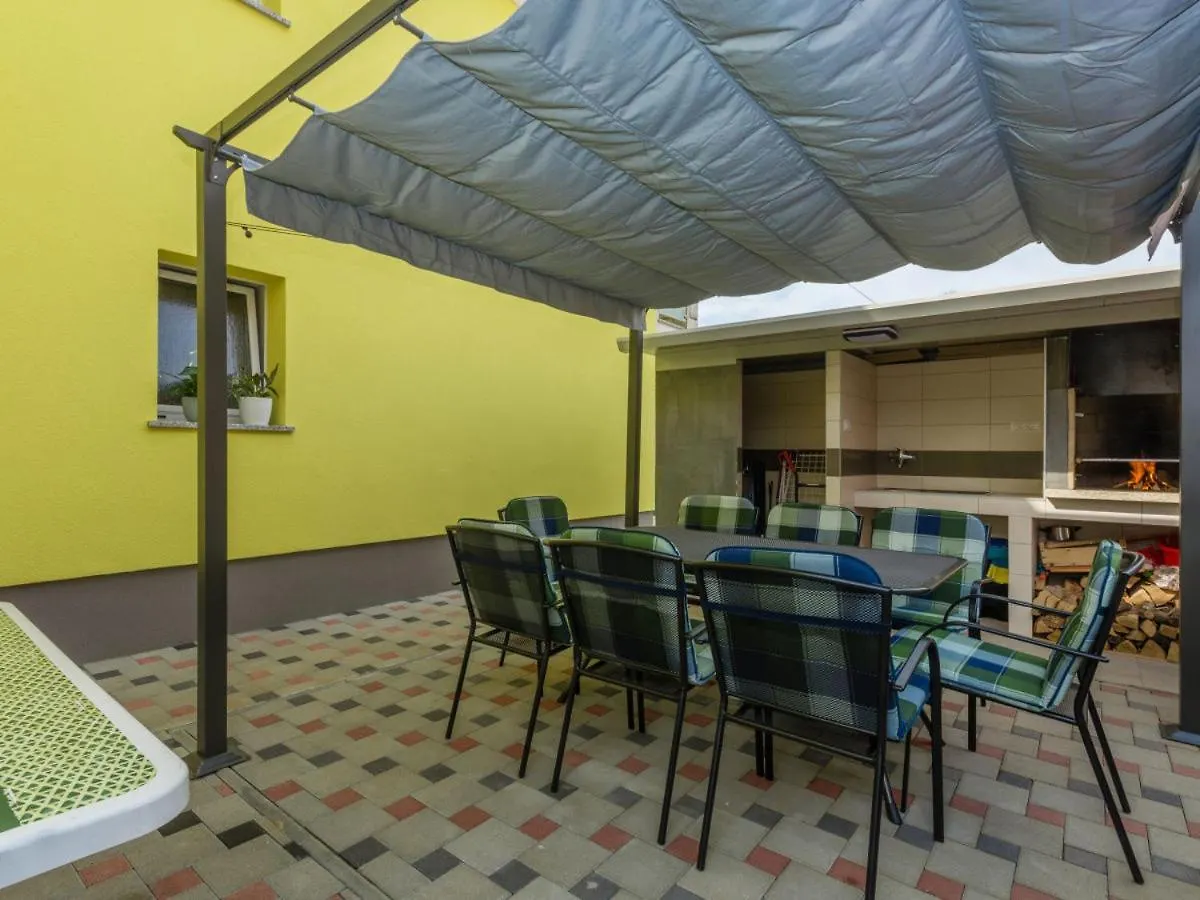Apartments Mavel Umag 0*,